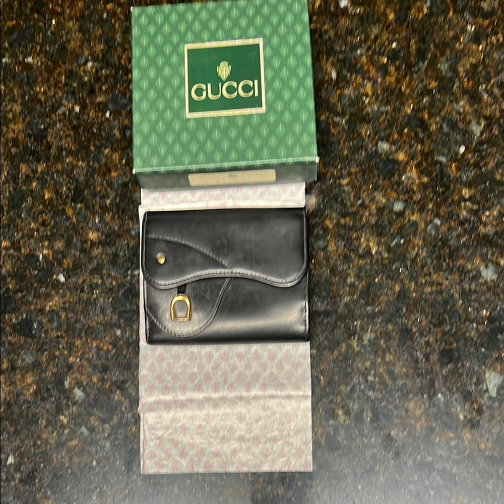 Gucci vintage Black Leather saddle wallet